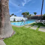 Villa Nuria, Con Piscina Privada